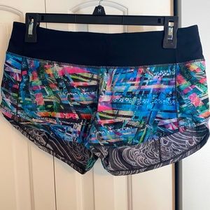 lululemon SeaWheeze Speed Up Short - Size 6